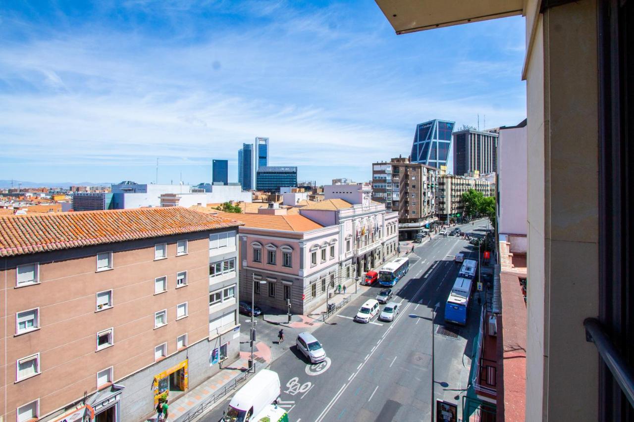Apartamentos Castilla Luz Business มาดริด ภายนอก รูปภาพ